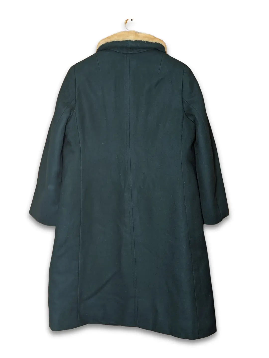 Elegant Emerald Green Long Wool Coat with Cream Faux Fur Collar