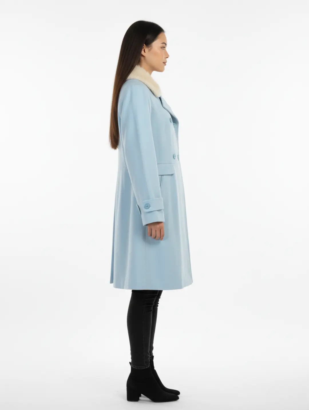 G21 Double-Breasted Women Coat with Faux Fur Collar