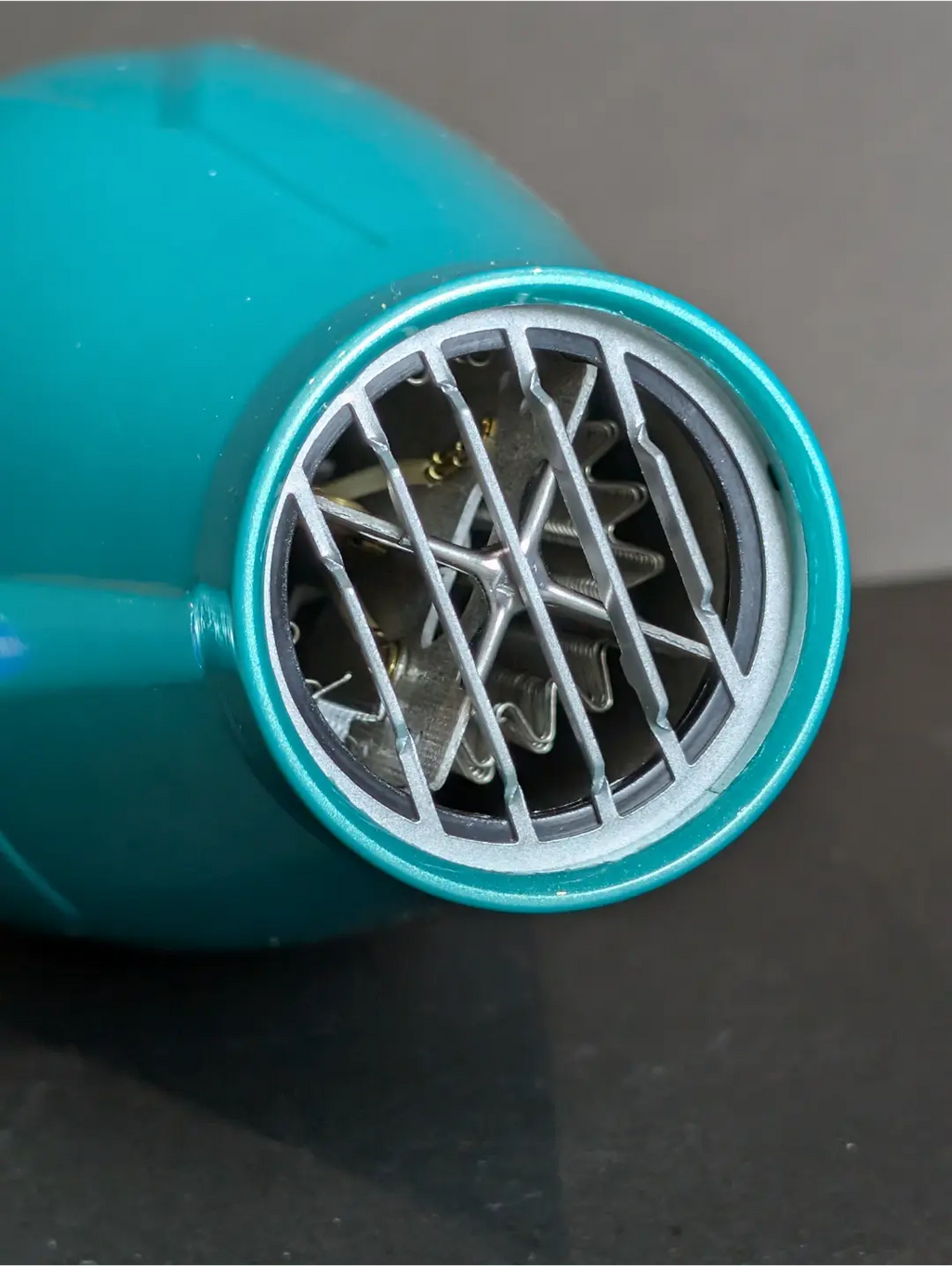 Conair Luxe™ 4Q Styling Tool (Heat Protect Brushless Motor Technology)