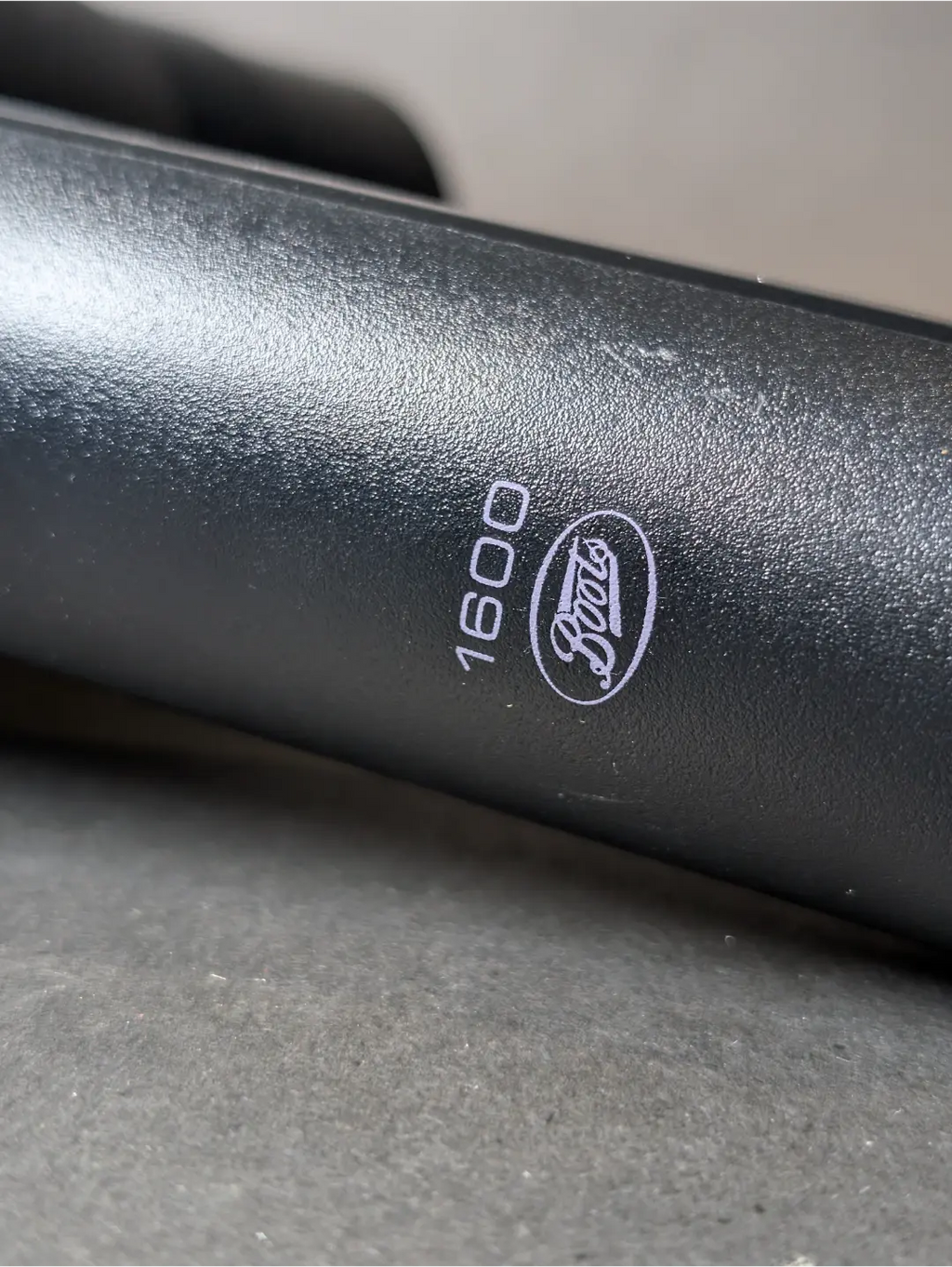 Boots 1600W Compact Hair Dryer with Cool Shot-Made in UK