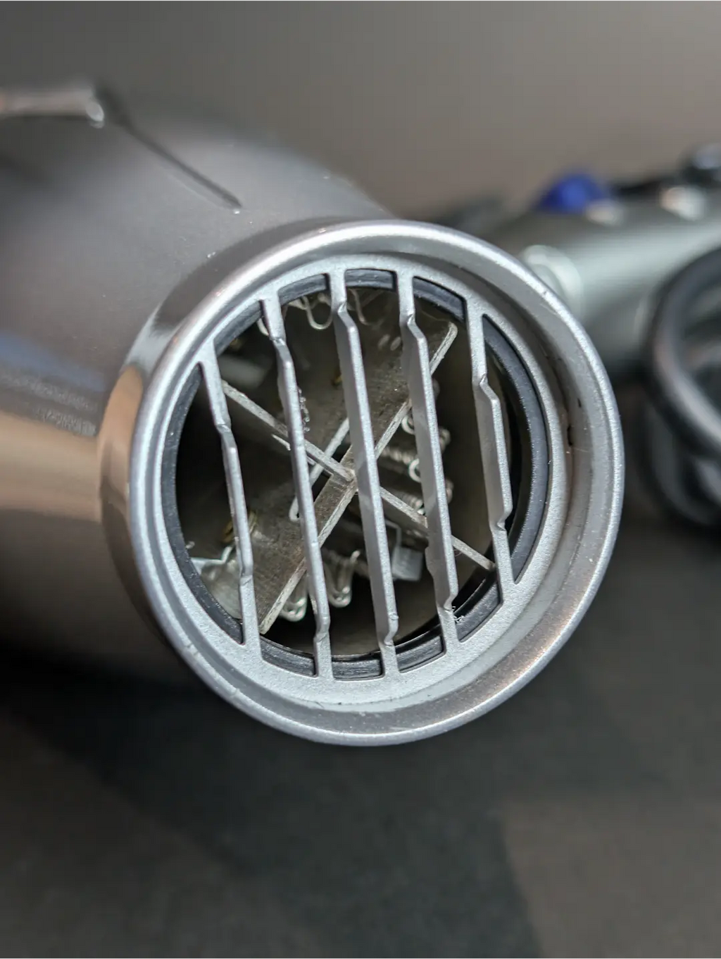 InfinitiPro by Conair® 3Q™ Brushless Motor Styling Tool