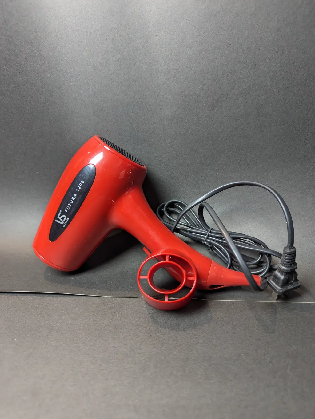 VS Sassoon 1200 W Futura Dryer
