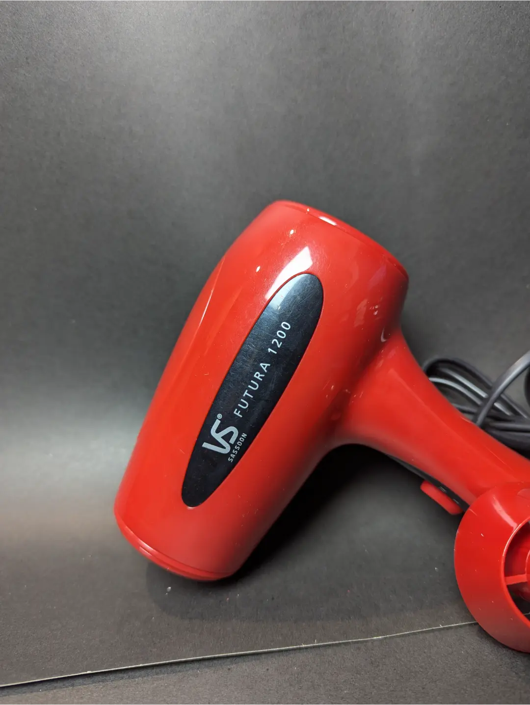 VS Sassoon 1200 W Futura Dryer