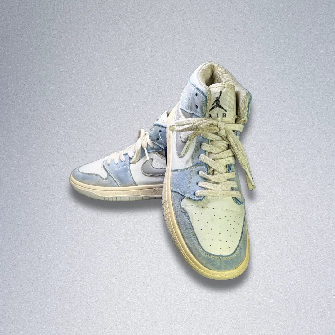 Nike Air Jordan 1 Hyper Royal